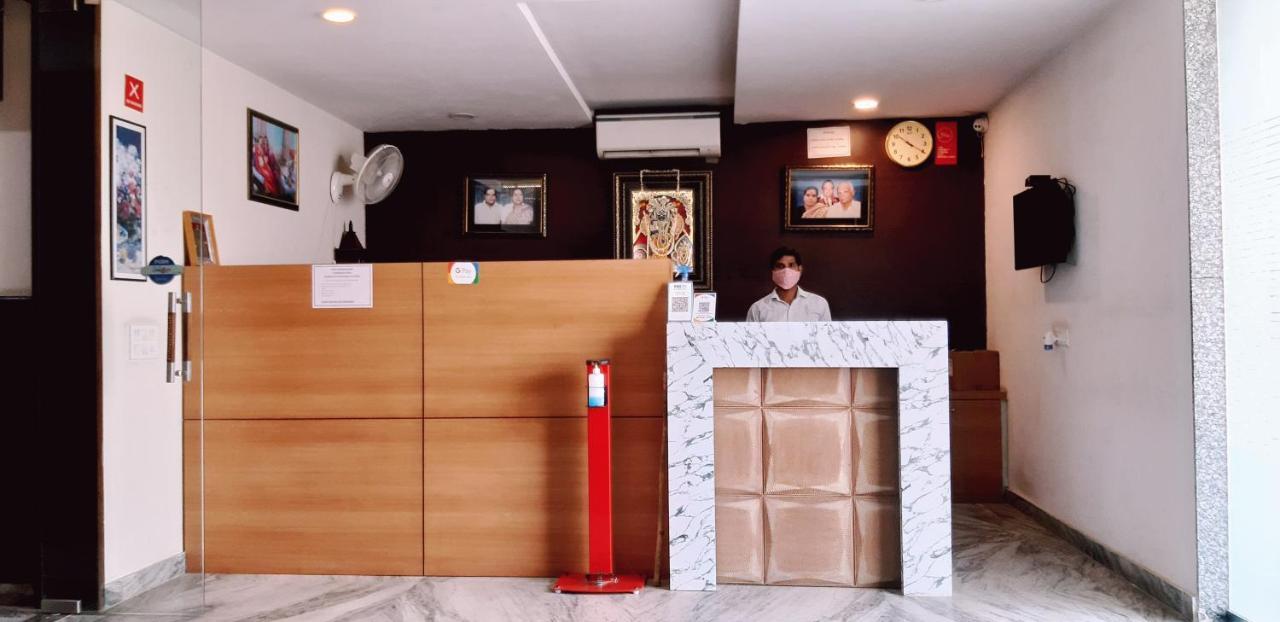 Hotel Sar Kamla Dham Skd Vrindavan Fully Vaccinated Staff Buitenkant foto
